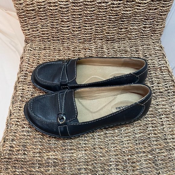💙 Clarks Loafers Supportive Brown Size 7 - Picture 3 of 4